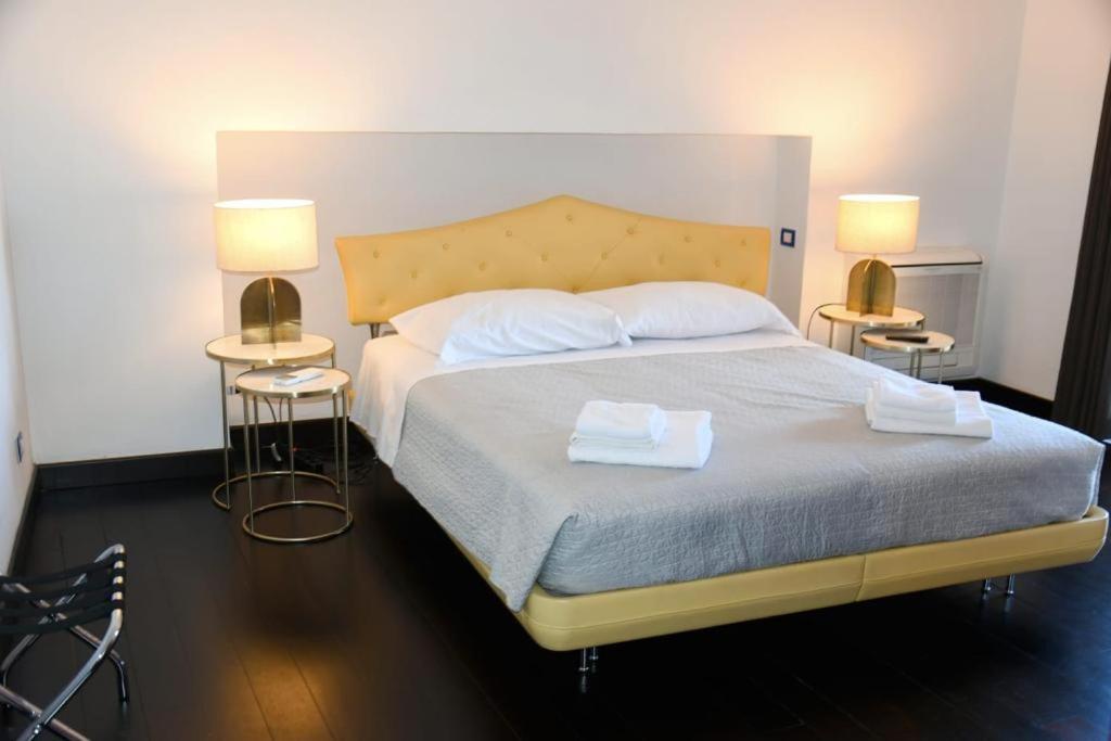 Le Suite Guarinelli B&B Gaeta Buitenkant foto