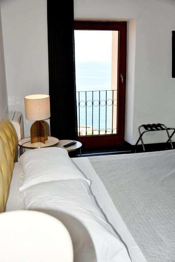 Le Suite Guarinelli B&B Gaeta Buitenkant foto